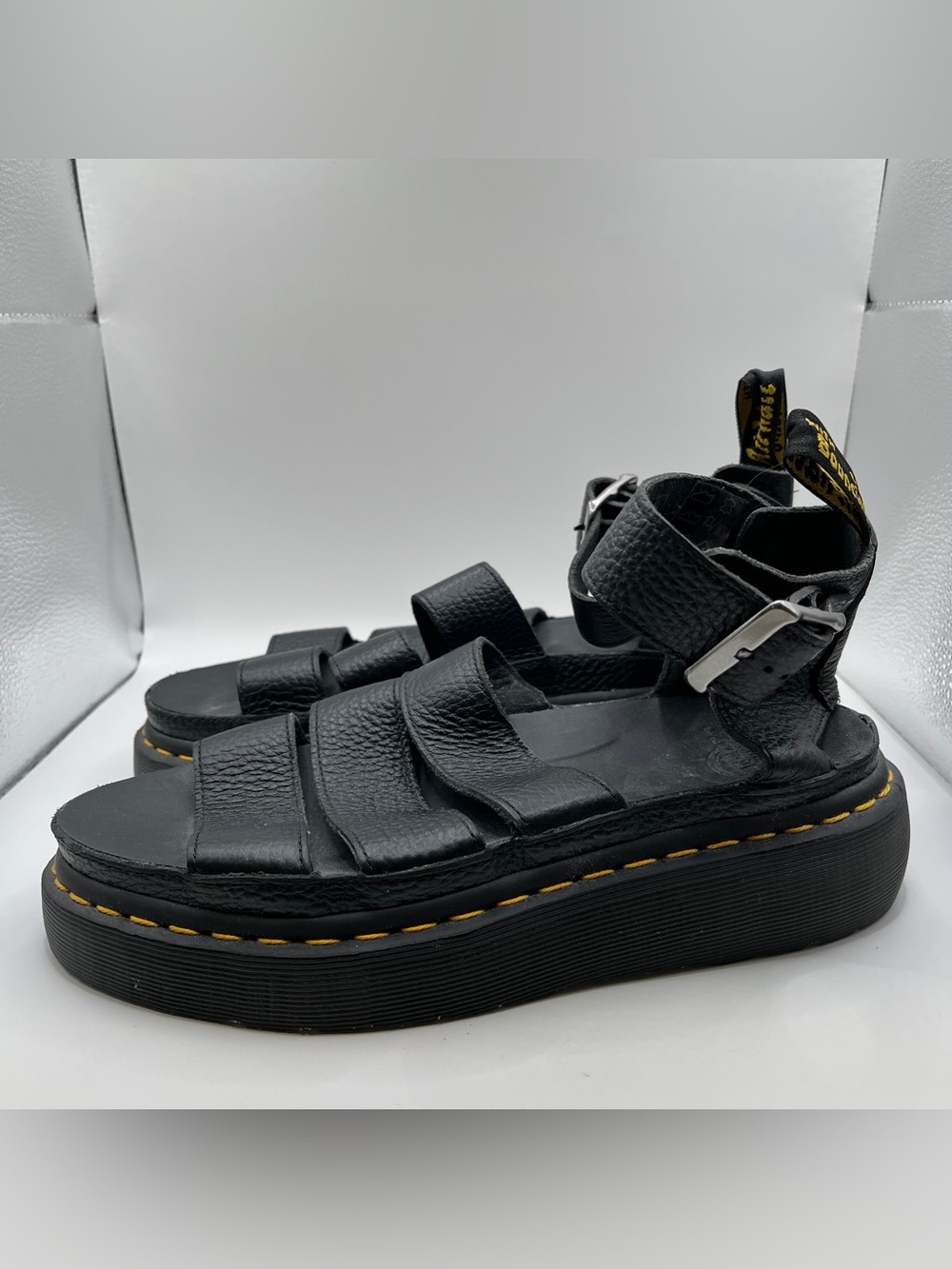Dr. Martens CLARISSA II QUAD LEATHER PLATFORM SANDALS size 8 black - Picture 2 of 10